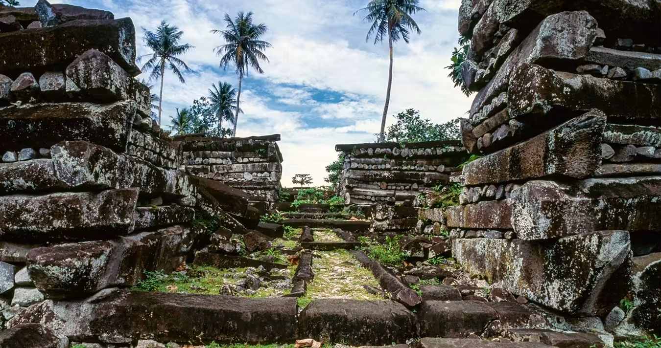 home banner Pohnpei Activities